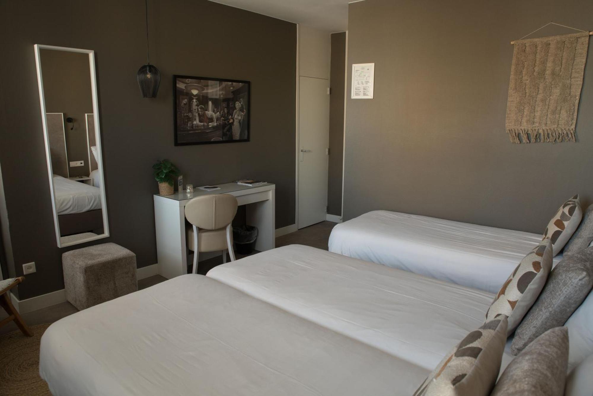 Aan Zee Hotel