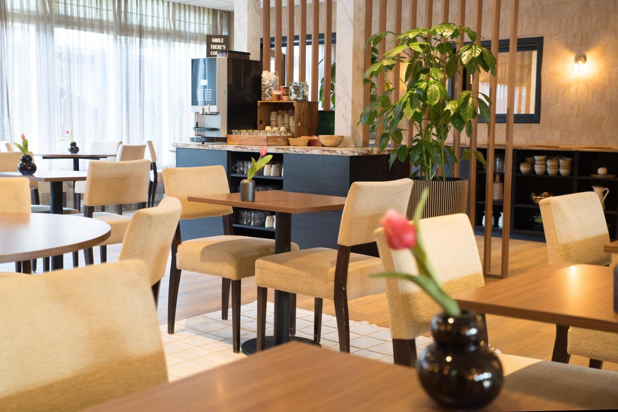Aan Zee Hotel